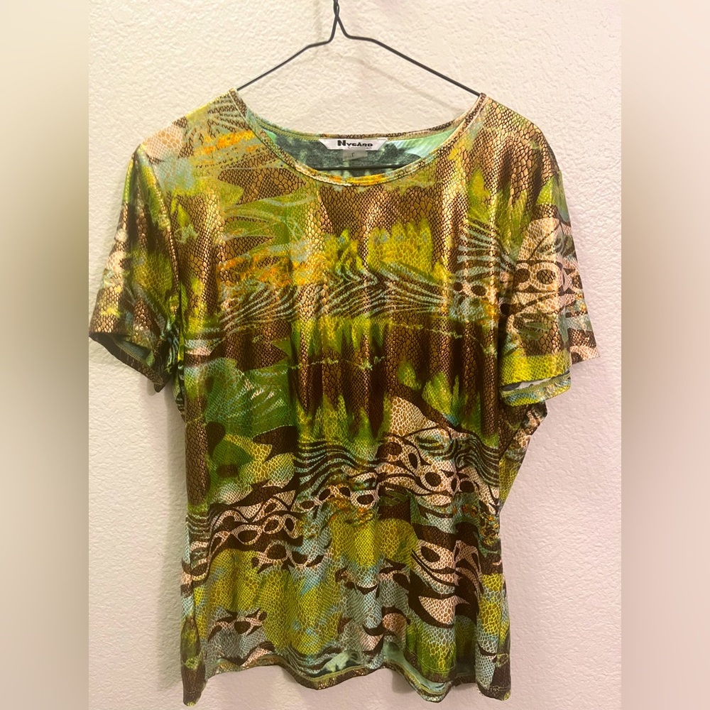 Nygard Collection Women’s T-Shirt - Size Large